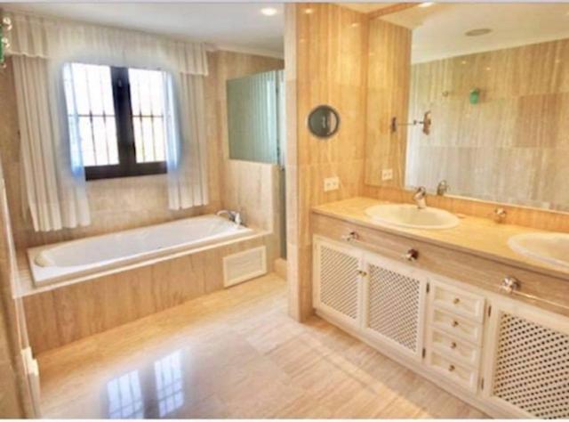 Beach And Golf Resort La Perla Miguel Adults Only マルベーリャ エクステリア 写真
